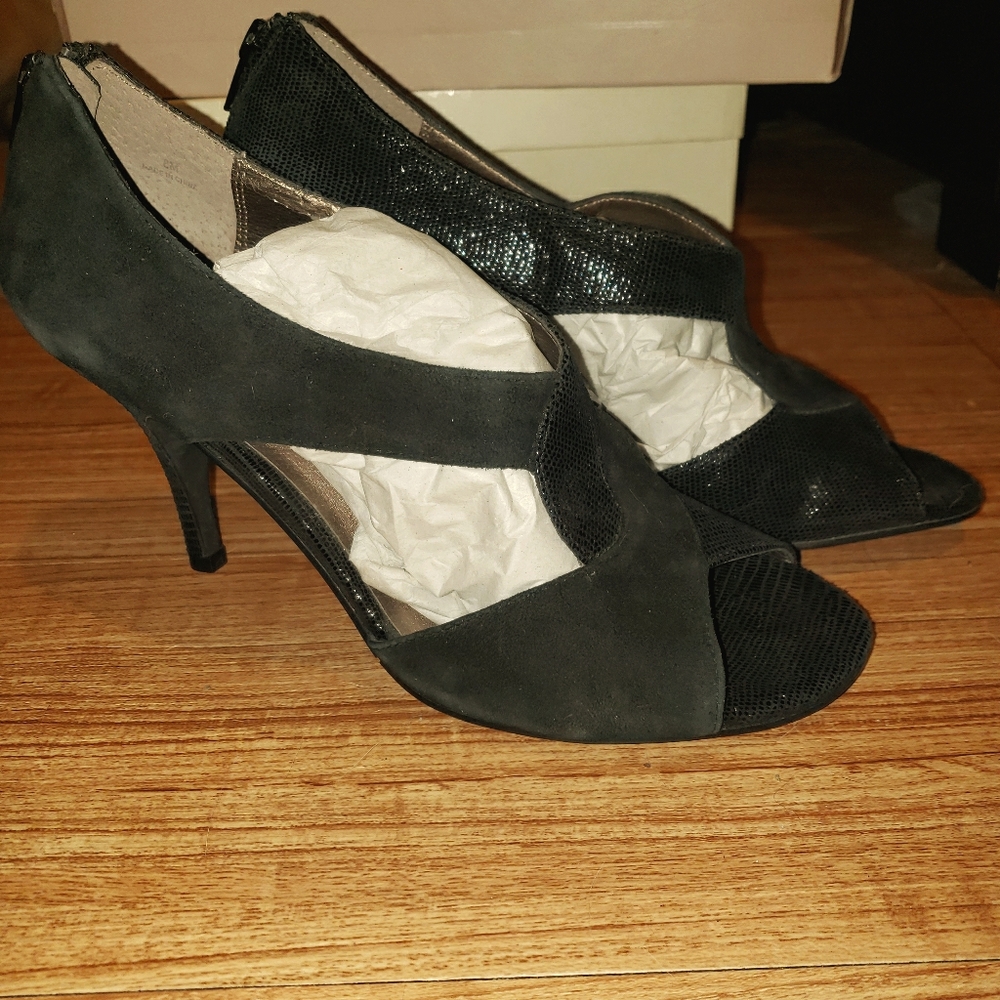 Leather 3" heeled sandals